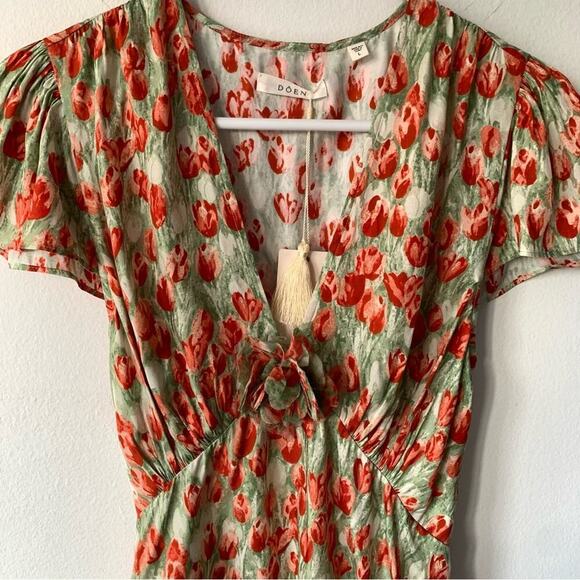 NWT Doen Kelsea Silk Rosette Floral V-Neck Short Sleeve Mini Dress Tulip Fields - Picture 12 of 16